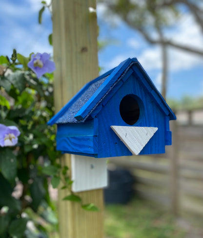 Rustic Country Birdhouse